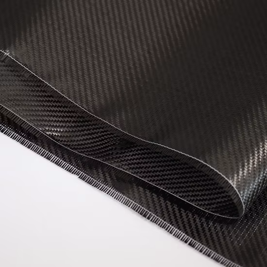 Sarga de tela de fibra de carbono personalizada 1K/3K/6K/12K para autopartes